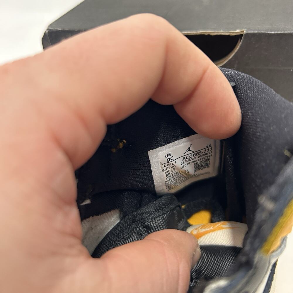 Nike Air Jordan 1 Retro High OG TD “Taxi/Yellow Toe” - Picture 6 of 6